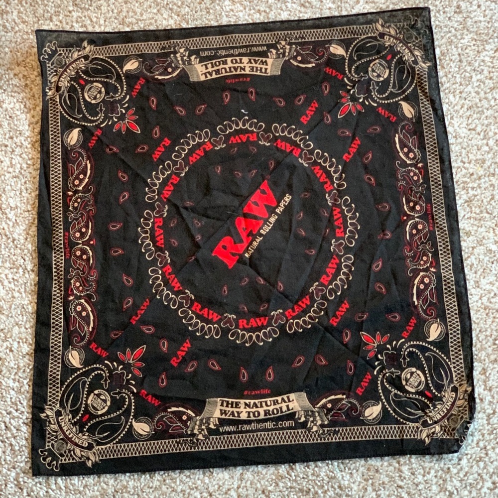 Raw bandana and Dispo lanyard